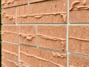 Carrelage pour Mur Extérieur : Comment Allier Résistance et Esthétique